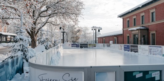 Eisbahn Altötting im Schnee, © Inn-Salzach Tourismus