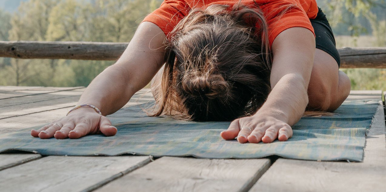 Kindeshaltung Yoga, © Inn-Salzach Tourismus