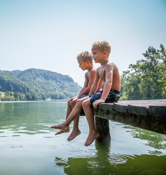 Baden im Marktler Badesee, © Inn-Salzach Tourismus