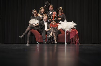 Chapeau Ball im Burghausner Stadtsaal, © Hans Mitterer