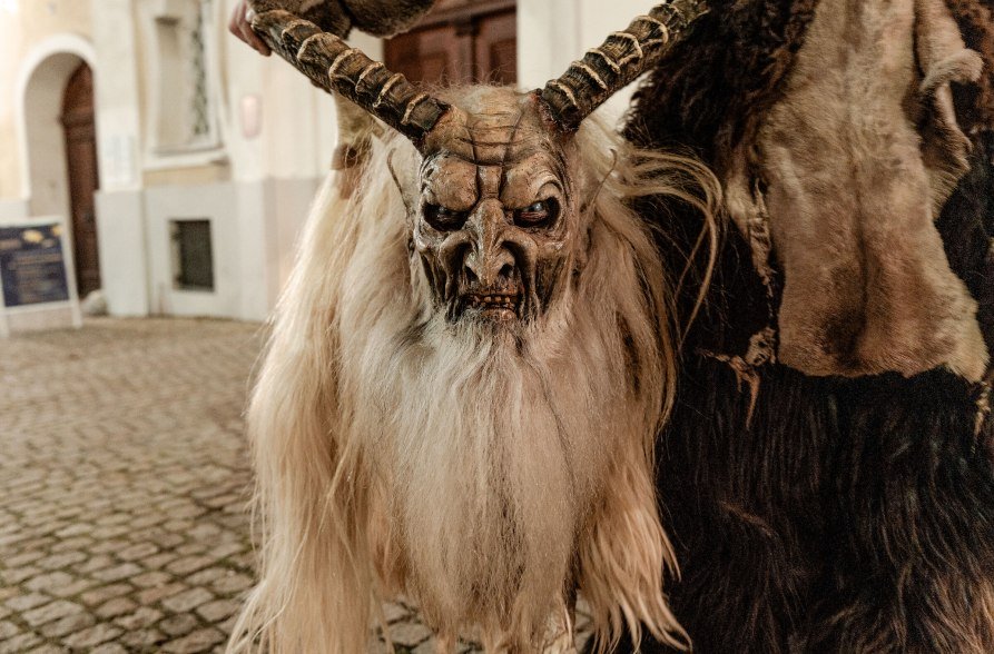 Perchtenmaske, © Inn-Salzach Tourismus