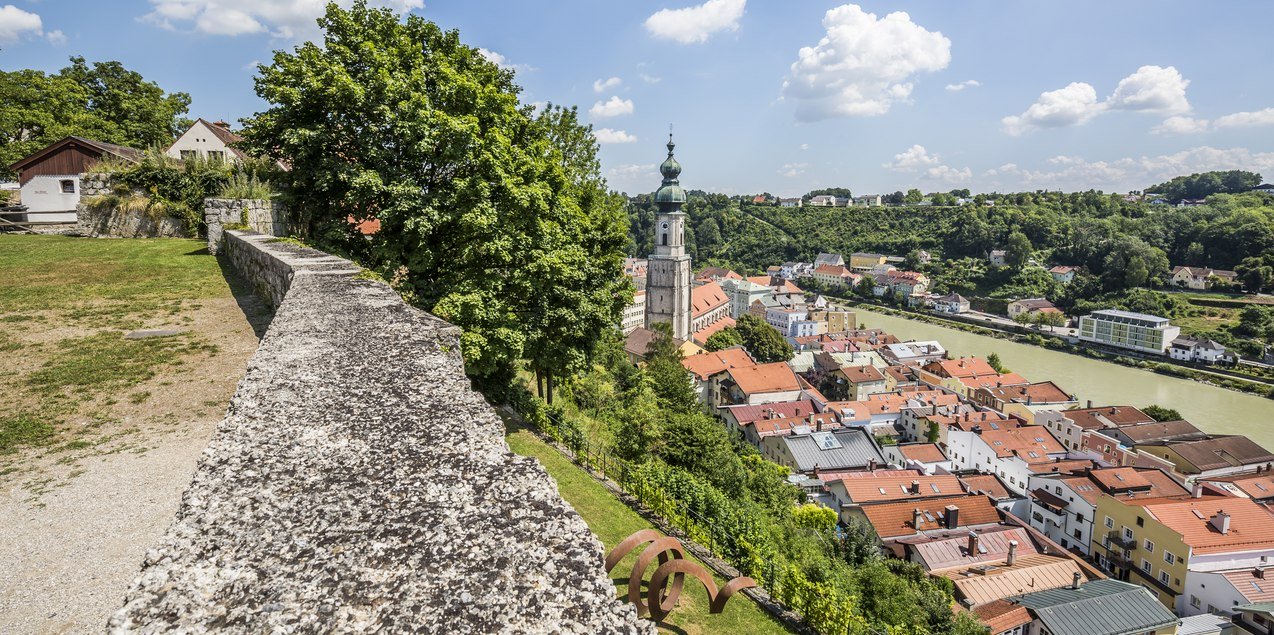 Burghausen Blick von der Burg in die Altstadt Burghausen, © Inn-Salzach Tourismus