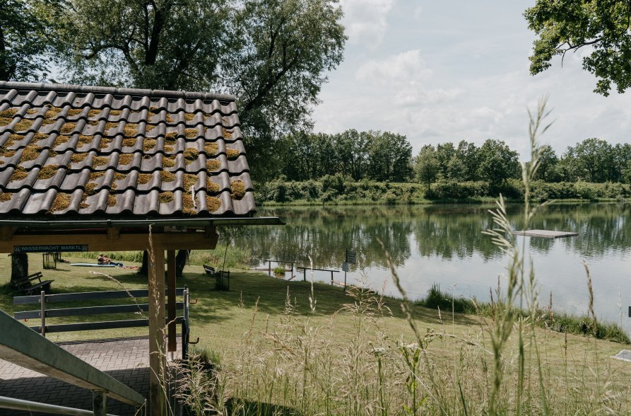 Marktler Badesee im Sommer, © Inn-Salzach Tourismus