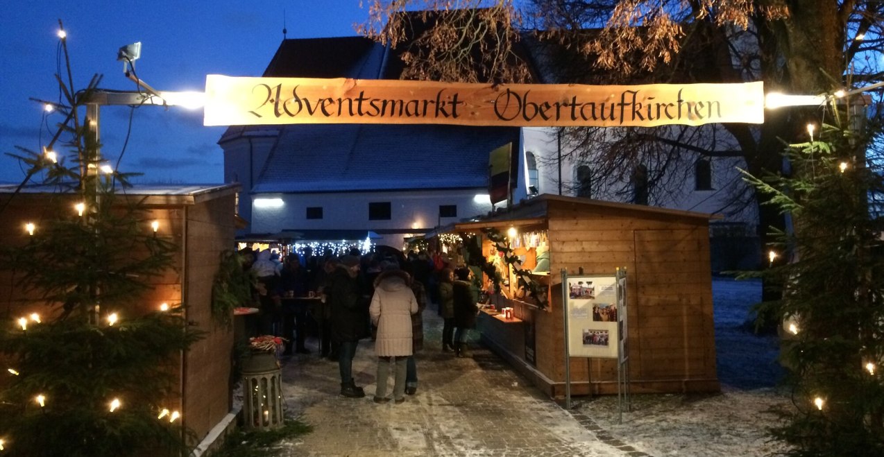 Eingang Obertaufkirchen Adventsmarkt, © Gemeinde Obertaufkirchen