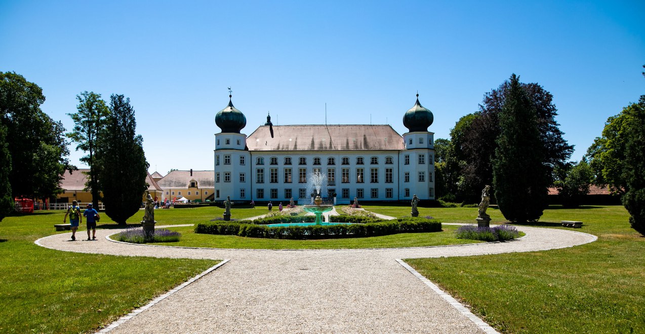 Schloss Tüßling mit Gartenanlage, © David-Pierce Brill