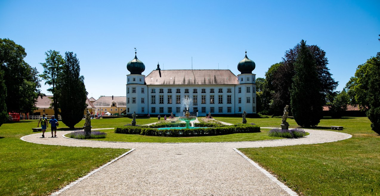 Schloss Tüßling Außenansicht, © David-Pierce Brill