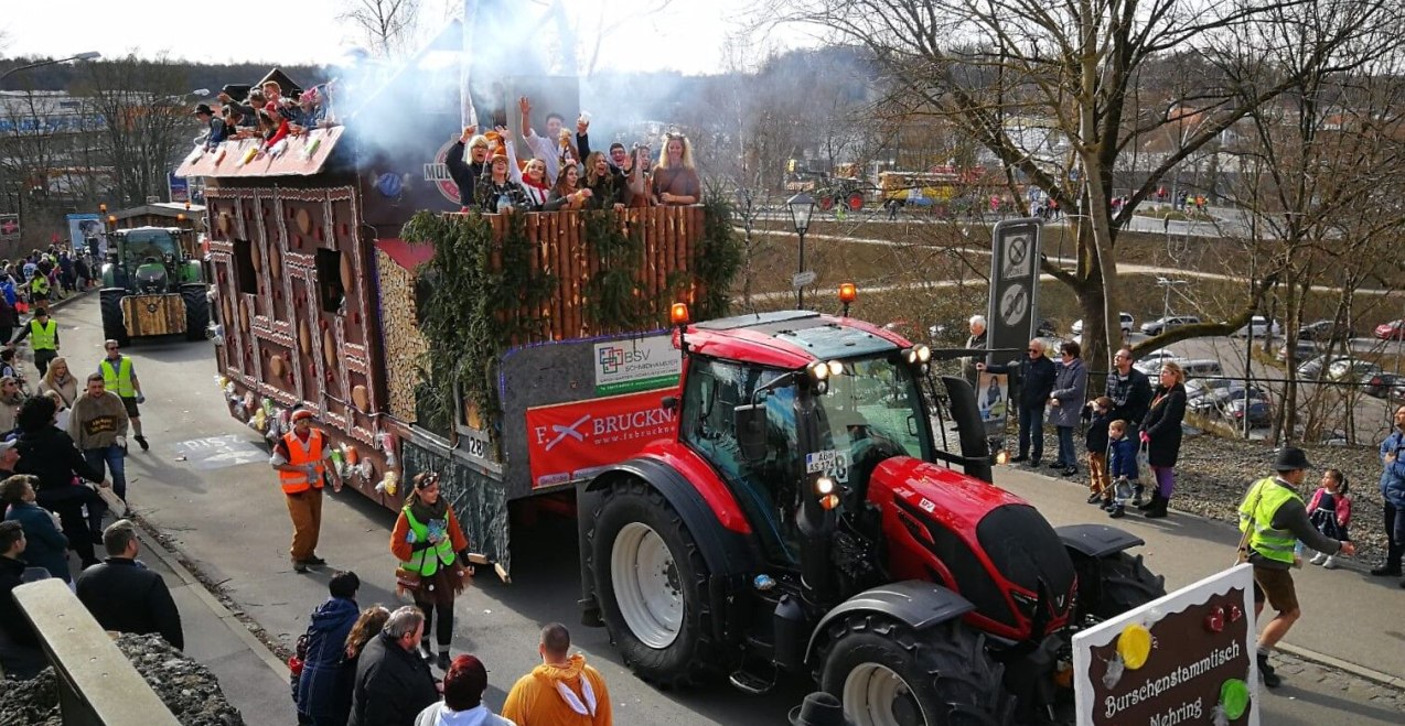 Faschingswagen Neuötting Gaudiwurm, © Inn-Salzach Tourismus